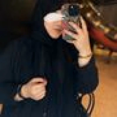 나일라.
